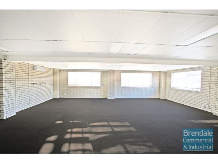 Click to view all images Geebung QLD 4034 - Image 3