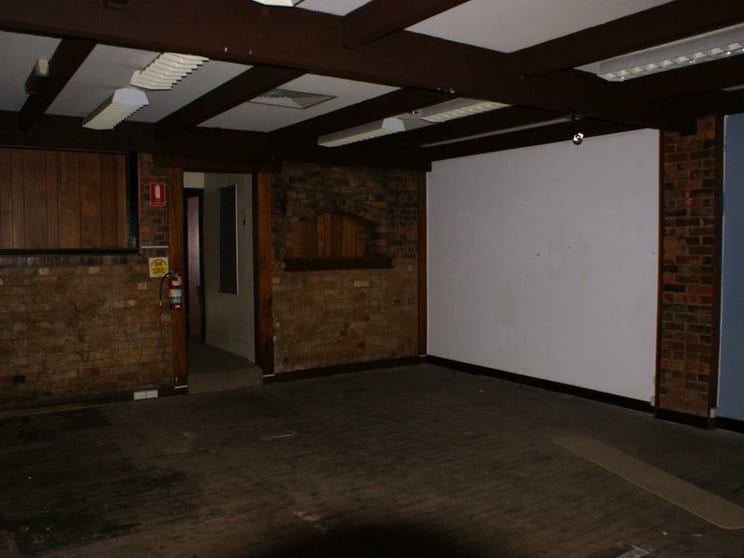 Click to view all images 1/417 Ruthven Street Toowoomba City QLD 4350 - Image 2