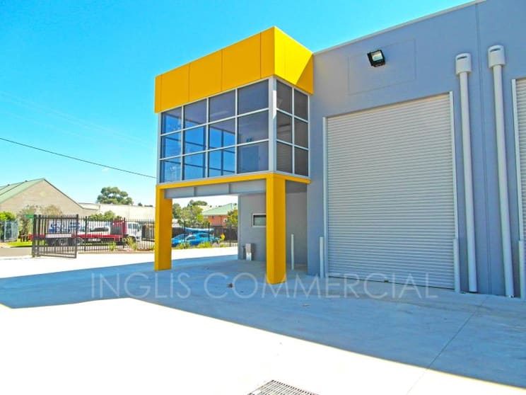 Click to view all images 1/10 Millwood Avenue Narellan NSW 2567 - Image 1
