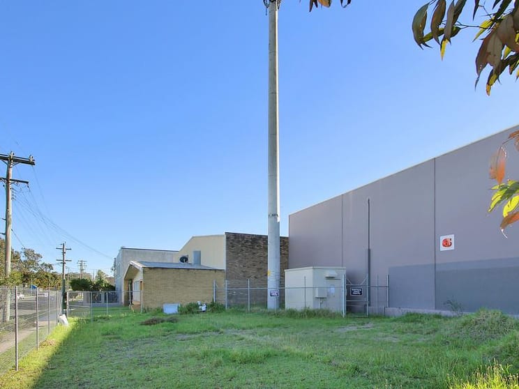 Click to view all images 194 Military Road Guildford NSW 2161 - Image 2