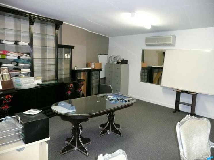 Click to view all images West End QLD 4101 - Image 3