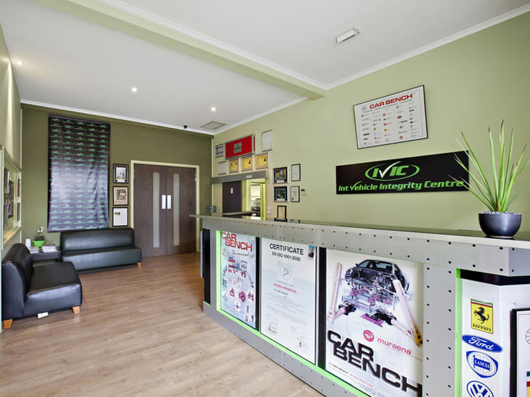 Click to view all images 350-352 Spencer Street (Corner of Jeffcott St) West Melbourne VIC 3003 - Image 2