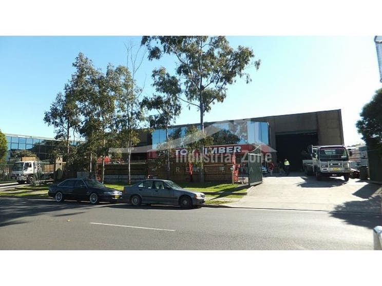 Click to view all images 10 Lancaster Street Ingleburn NSW 2565 - Image 2