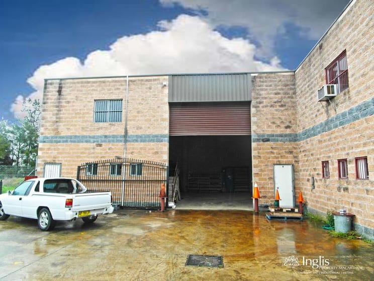 Click to view all images 4/32 Bosci Road Ingleburn NSW 2565 - Image 1