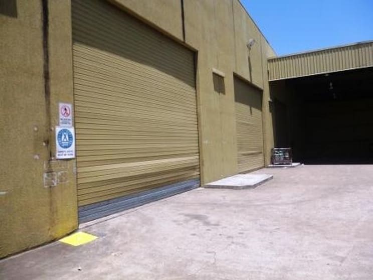 Click to view all images UNIT 1/739 Boundary Road Coopers Plains QLD 4108 - Image 2