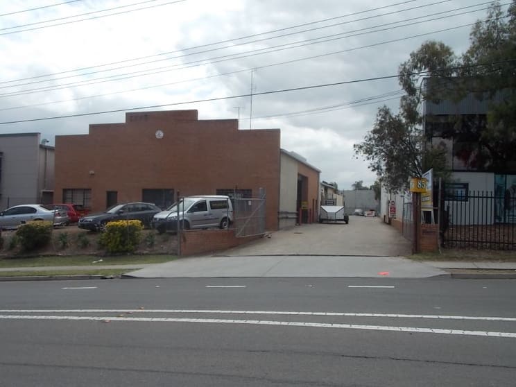 Click to view all images 1/85 Station Road Seven Hills NSW 2147 - Image 2