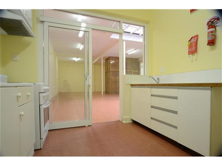 Click to view all images 723-727 Hunter Street Newcastle West NSW 2302 - Image 3