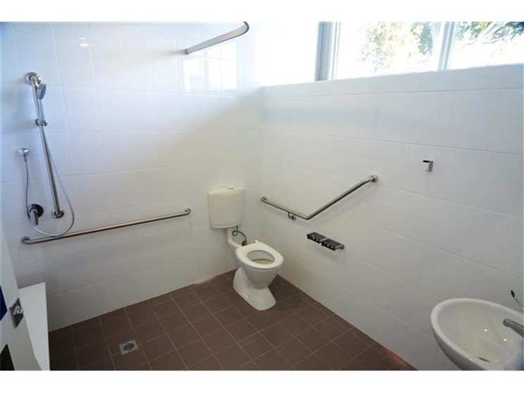 Click to view all images Unit 2/60 Griffith Road & 57 Crescent Road Lambton NSW 2299 - Image 3
