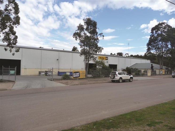 Click to view all images 119 Glenwood Drive Thornton NSW 2322 - Image 2