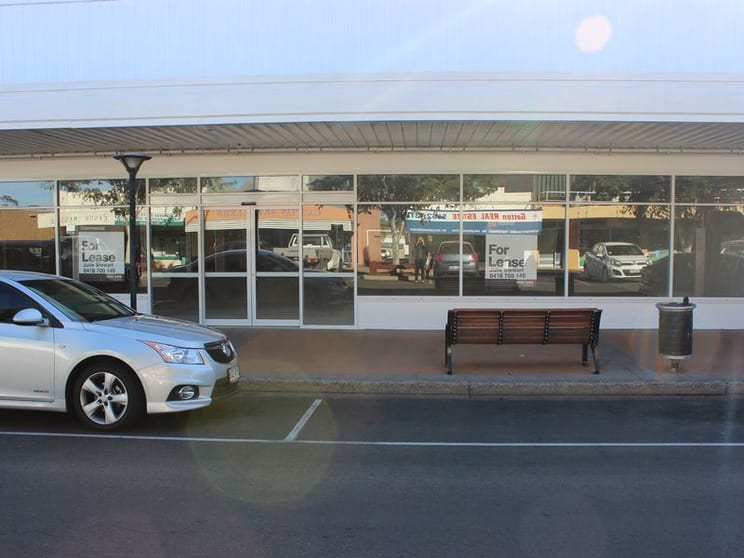 Click to view all images 1/55 Railway Street Gatton QLD 4343 - Image 3