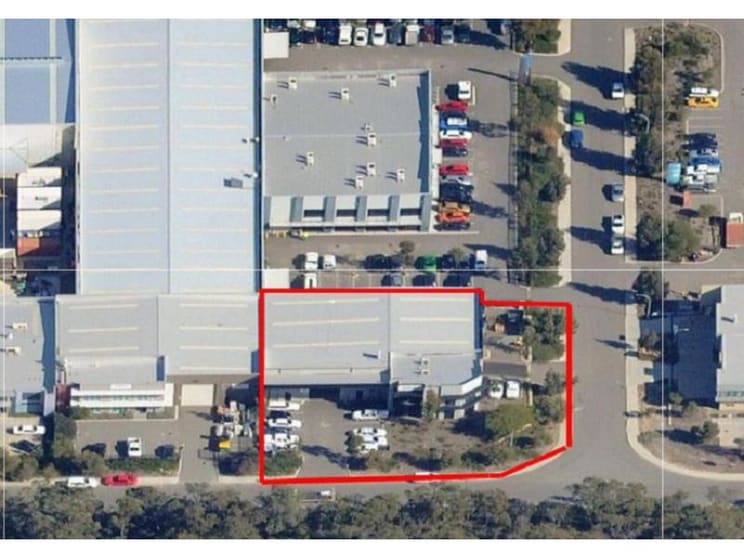 Click to view all images 38 Bushland Ridge Bibra Lake WA 6163 - Image 2