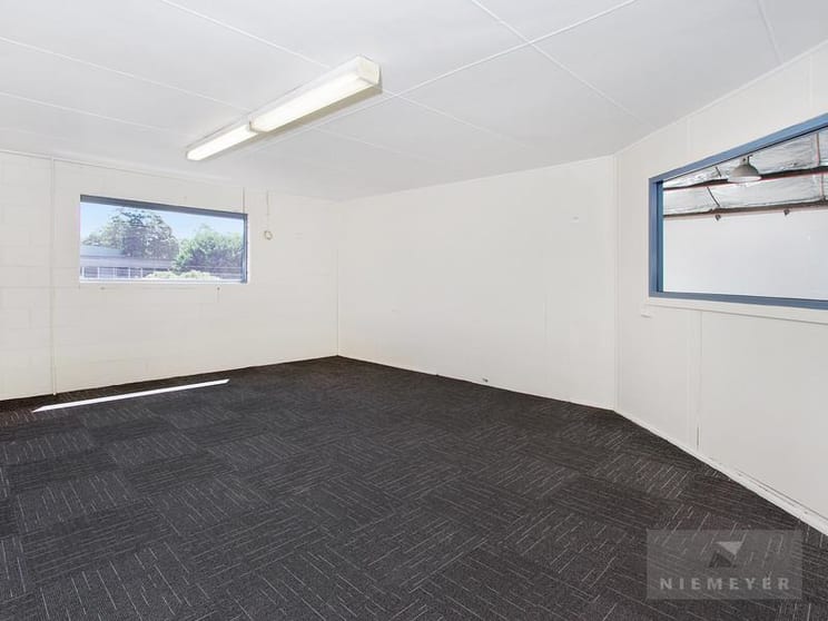 Click to view all images 3 Chilvers Road Thornleigh NSW 2120 - Image 3