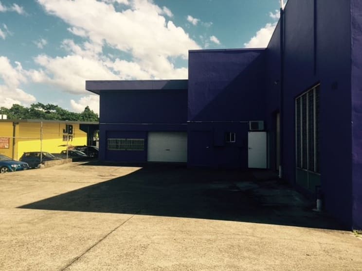 Click to view all images 50-52 Redland Bay Road Capalaba QLD 4157 - Image 3