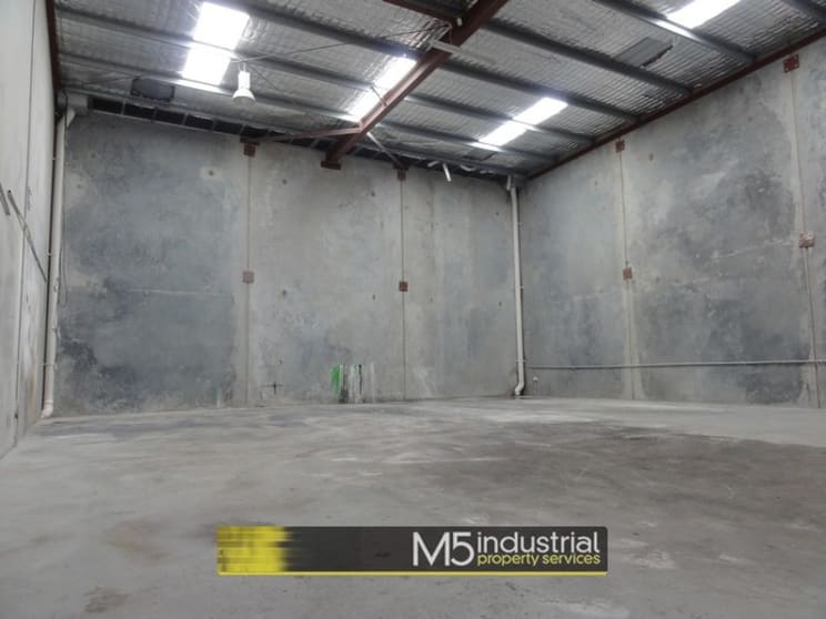 Click to view all images 17 Salisbury Street Botany NSW 2019 - Image 2