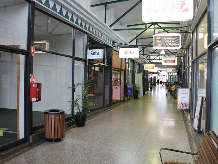 Click to view all images 17 & 18/461 Ruthven Street Toowoomba City QLD 4350 - Image 2