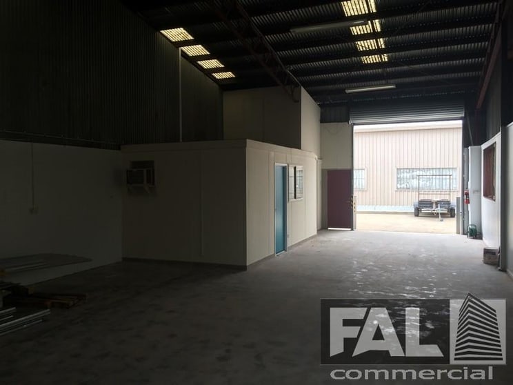 Click to view all images Coopers Plains QLD 4108 - Image 3