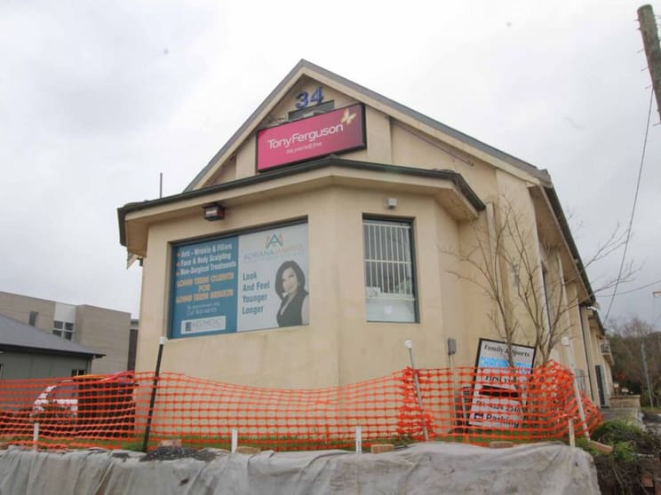 Click to view all images 34 York Street East Gosford NSW 2250 - Image 2