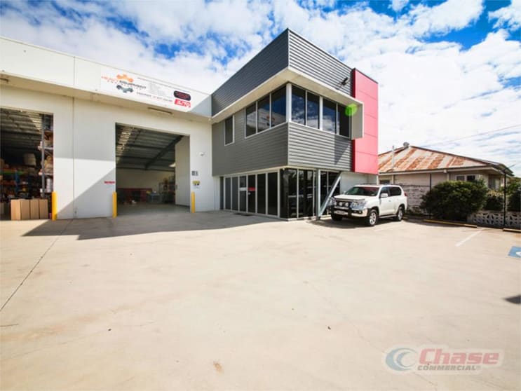 Click to view all images 1/42 Richland Avenue Coopers Plains QLD 4108 - Image 2