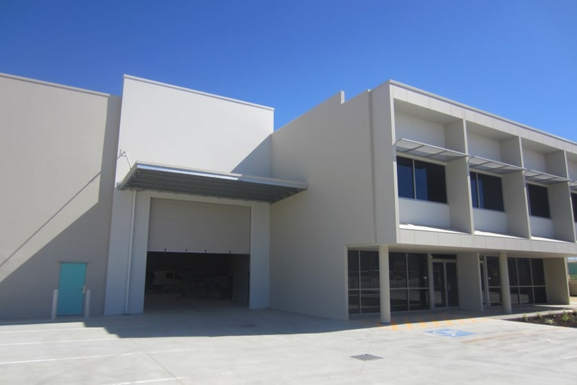 Click to view all images 2/14 Sphinx Way Bibra Lake WA 6163 - Image 1