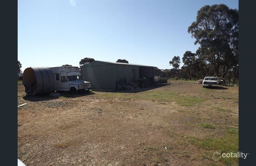 Click to view all images 265 Mia Mia Road Broadford VIC 3658 - Image 3