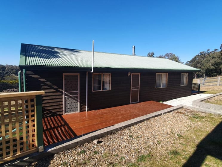 Click to view all images 2988 Mayfield Road Tarago NSW 2580 - Image 2