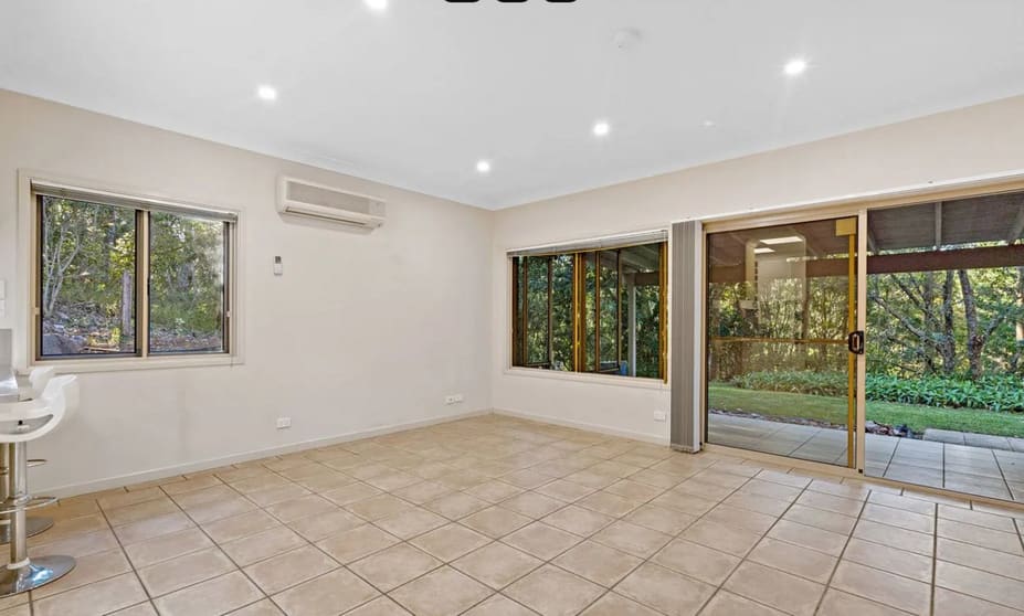 Click to view all images 520 Gold Creek Road Brookfield QLD 4069 - Image 2