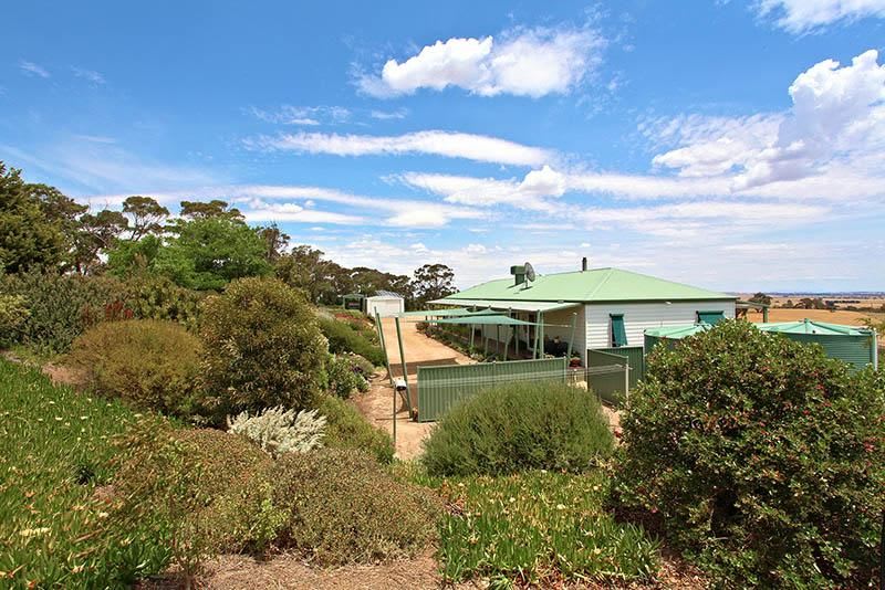 Click to view all images Soldiers Hill VIC 3350 - Image 2