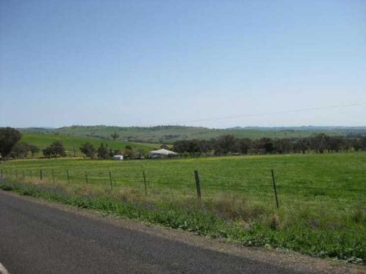 Click to view all images Cowra NSW 2794 - Image 3