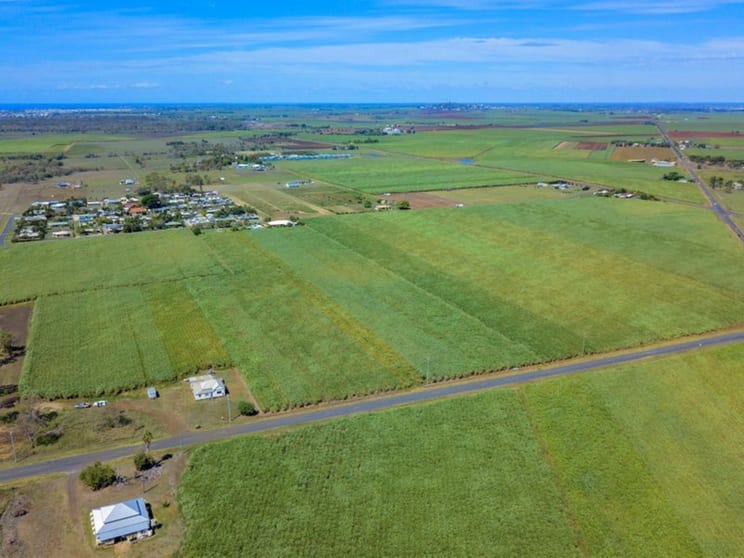 Click to view all images 531 Burnett Heads Road Rubyanna QLD 4670 - Image 3