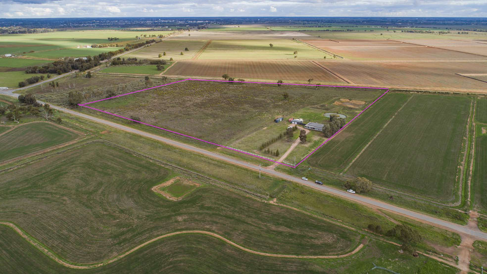 Click to view all images 323 Koonadan Road Leeton NSW 2705 - Image 3