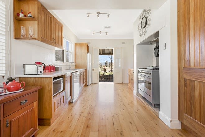 Click to view all images 970 Back Kootingal Road Kootingal NSW 2352 - Image 2