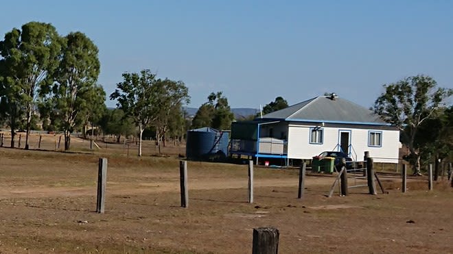 Click to view all images 16 Markai Road Lockyer Waters QLD 4311 - Image 3