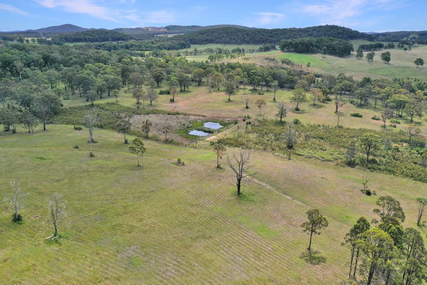 Click to view all images 252 Gooreengi Road North Arm Cove NSW 2324 - Image 3