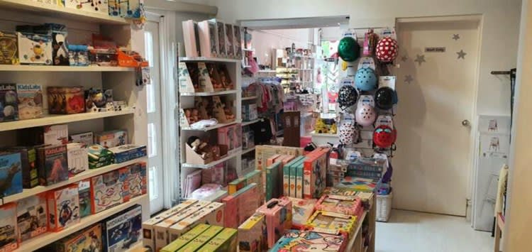 Click to view all images Shop & Retail business for sale in Port Melbourne - Image 3