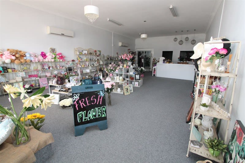 Click to view all images Shop & Retail business for sale in Home Hill - Image 2