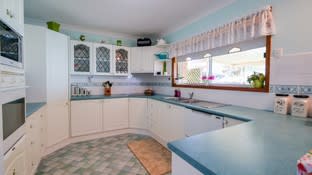 Click to view all images 770 Jenolan Caves Road Hampton NSW 2790 - Image 3