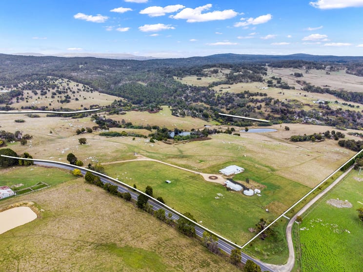 Click to view all images 925 Lancefield-Tooborac Road Nulla Vale VIC 3435 - Image 3
