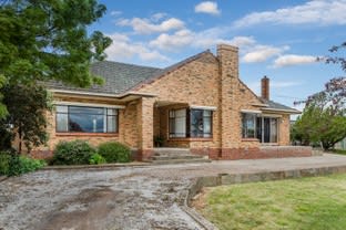 Click to view all images 567 Werona-Kingston Road Werona VIC 3364 - Image 2