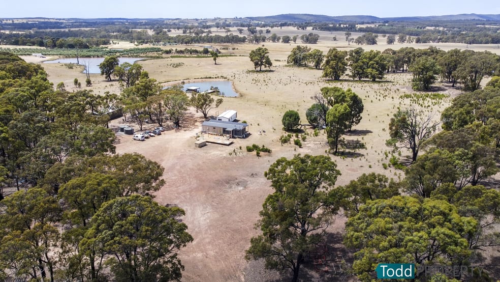 Click to view all images 117 Lewis Road Heathcote VIC 3523 - Image 1