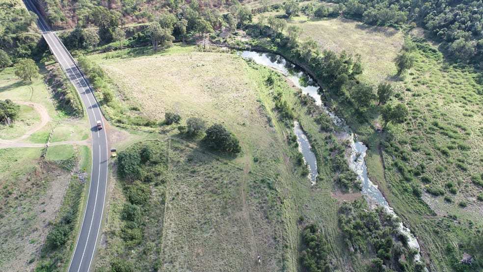 Click to view all images 9/ Gatton Clifton Road Mount Whitestone QLD 4347 - Image 2