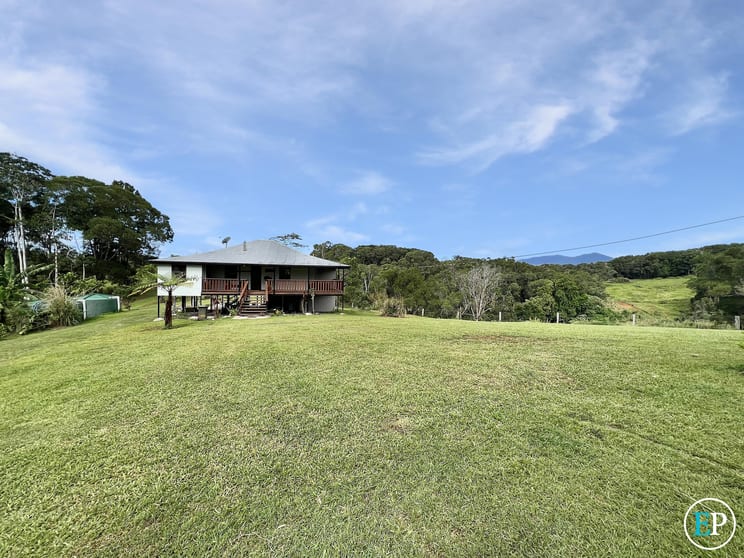 Click to view all images 416 Gadaloff Road Butchers Creek QLD 4885 - Image 3
