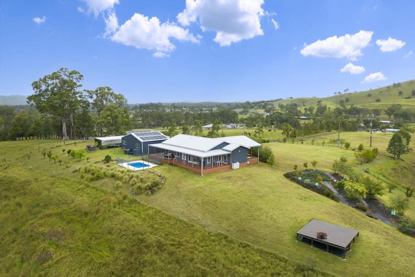 Click to view all images 40 Cedar Getters Close Clarence Town NSW 2321 - Image 2