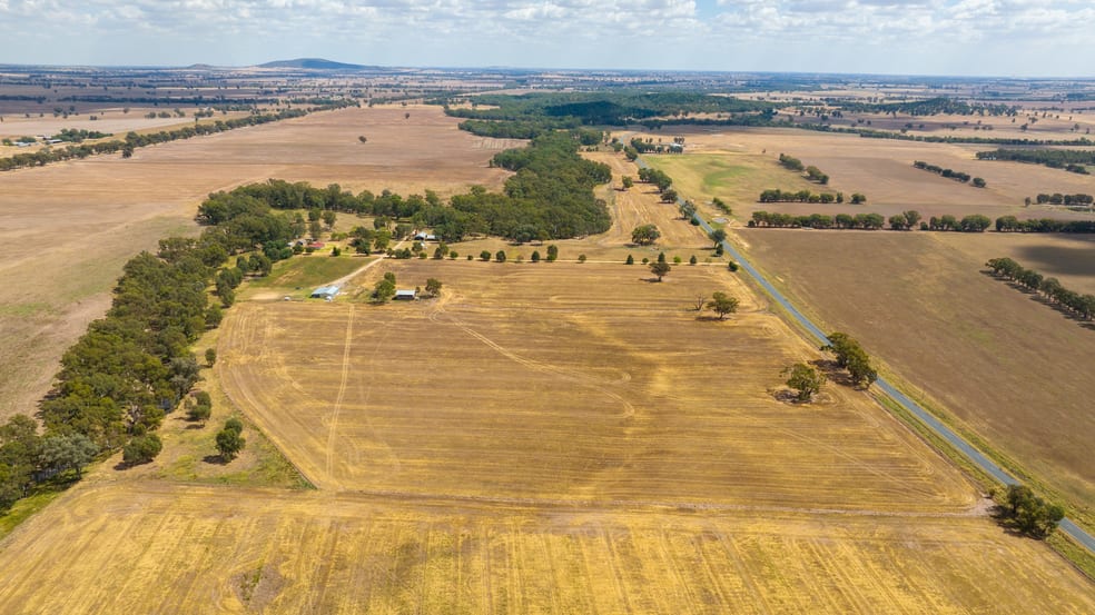 Click to view all images 'Oakdale'/2811 Walbundrie Road Walbundrie NSW 2642 - Image 1