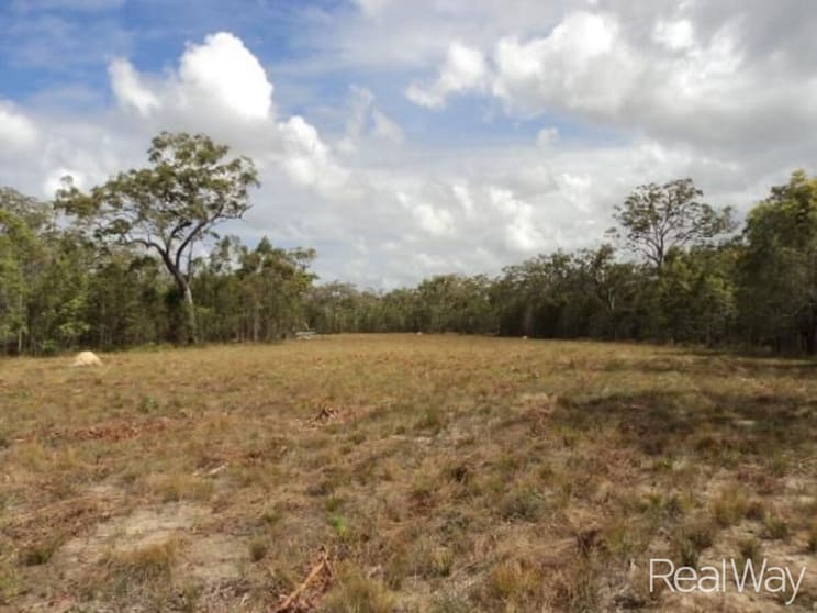 Click to view all images 590 Maude Hill Road Deepwater QLD 4674 - Image 3