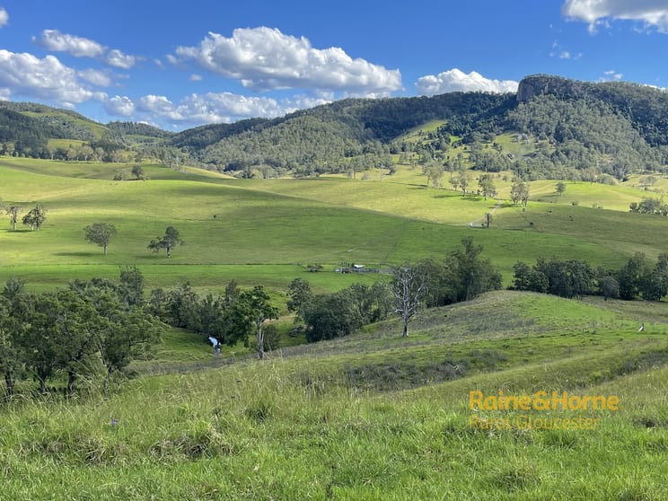 Click to view all images 732 Bucketts Way East Gloucester NSW 2422 - Image 3