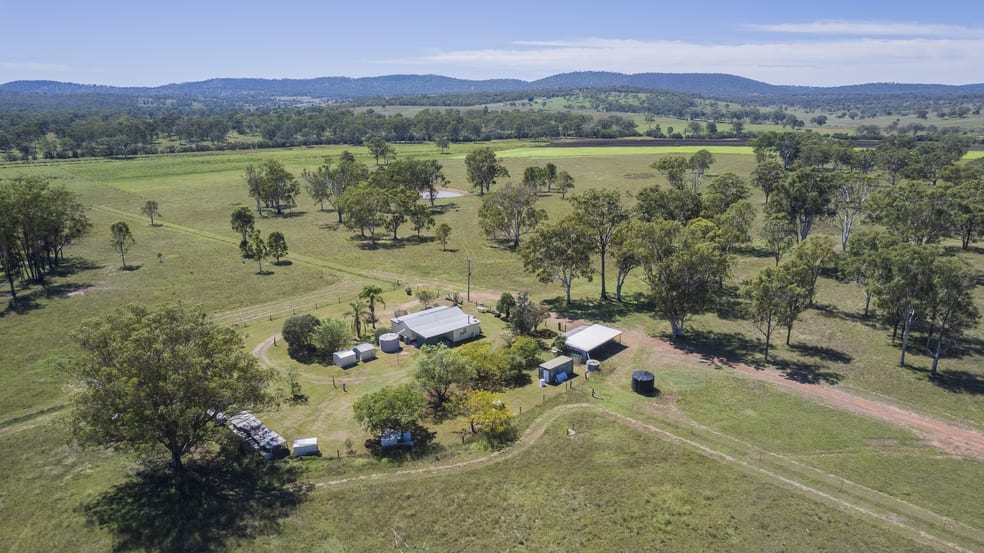 Click to view all images 134 Kings Bridge Road Nanango QLD 4615 - Image 3