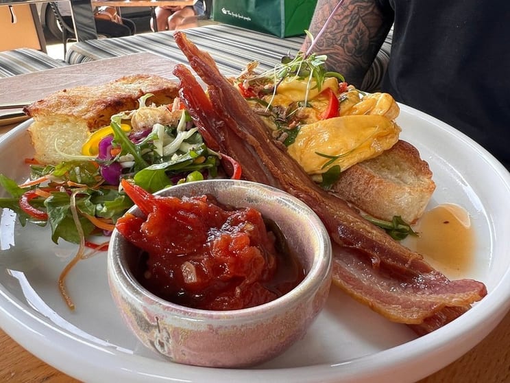 Click to view all images Food, Beverage & Hospitality business for sale in Cairns - Image 3