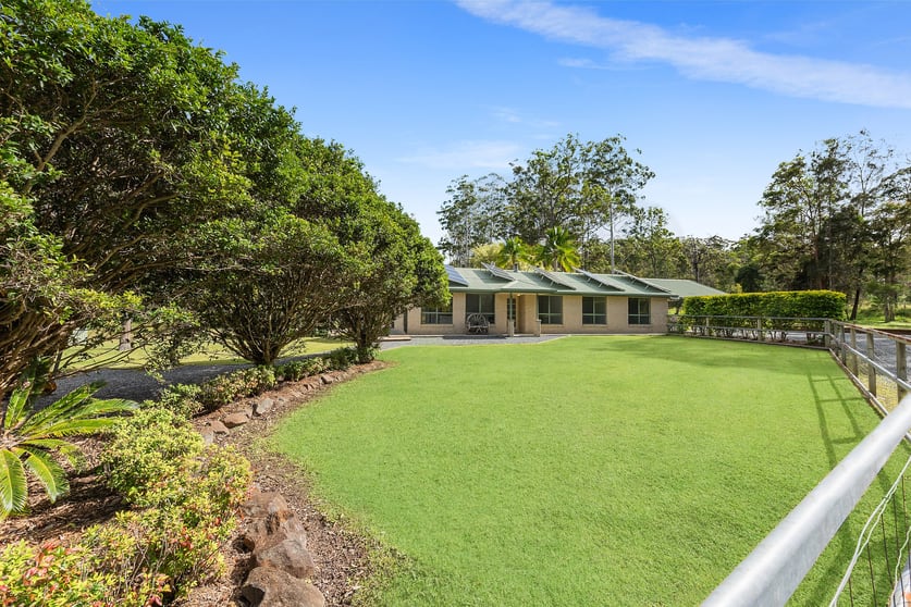 Click to view all images 517 Lake Innes Drive Lake Innes NSW 2446 - Image 3