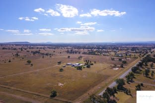 Click to view all images 392 Black Jack Road Gunnedah NSW 2380 - Image 2