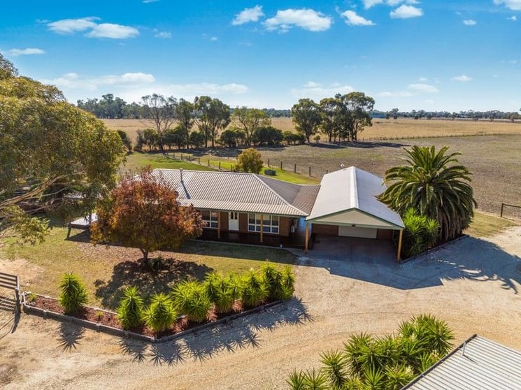 Click to view all images 431 NOOK ROAD Nagambie VIC 3608 - Image 1